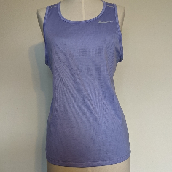 Nike Top - Picture 3 of 6